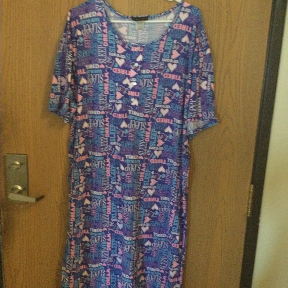 𝅺NOT a morning person multi color word nightshirt one size new never worn A-17
